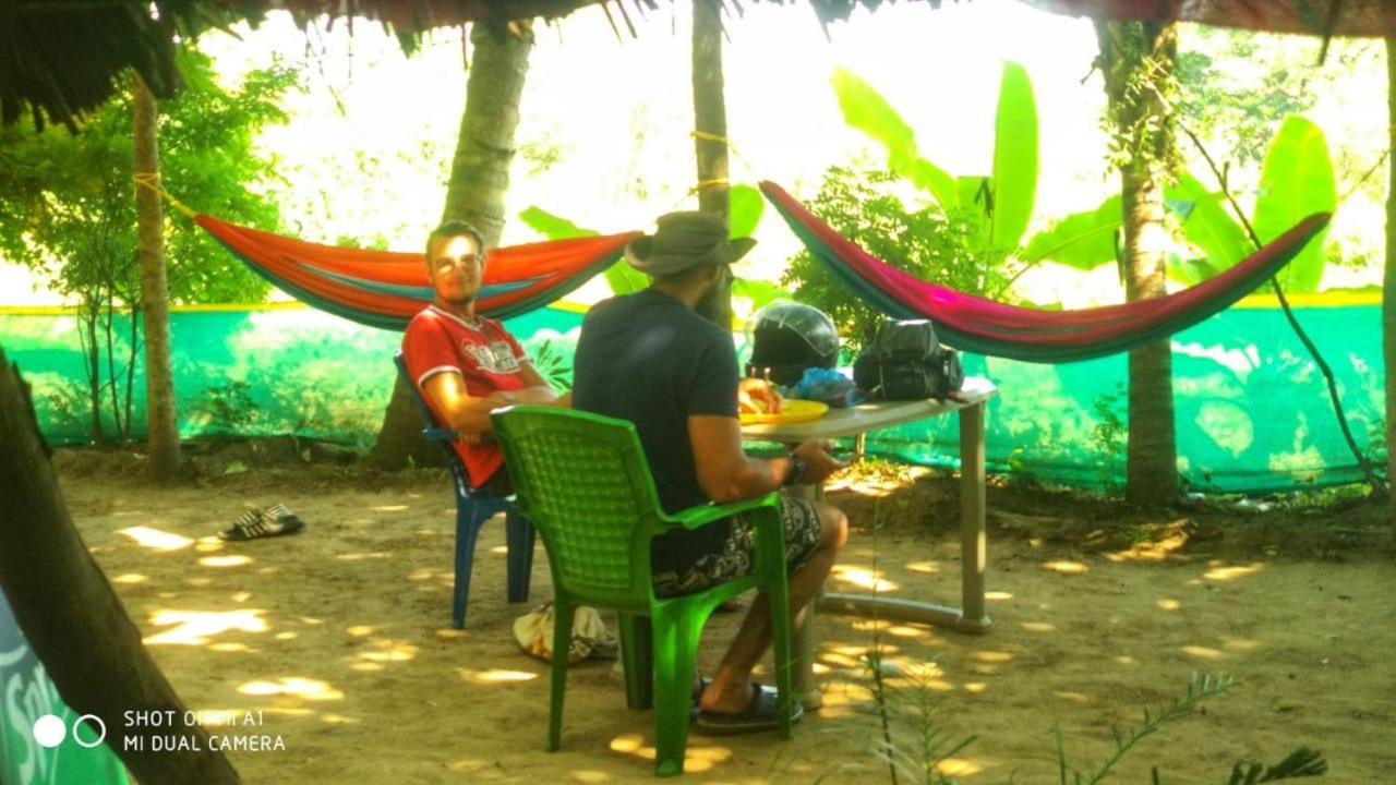 Om Shanti Om Homestay Hampi Bagian luar foto