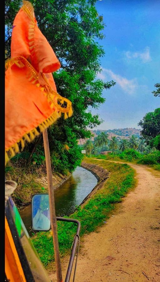 Om Shanti Om Homestay Hampi Bagian luar foto